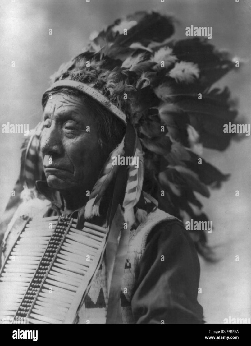 Вождь Сиу красное облако