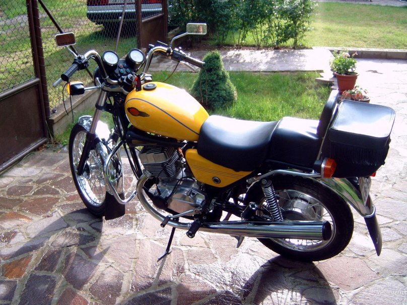 Мотоцикл Ява чоппер 350i