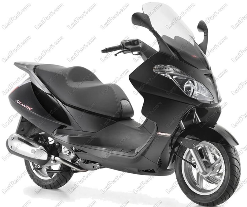 Априлия Атлантик 250