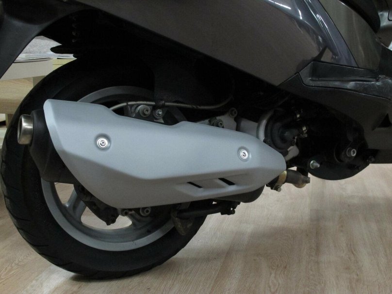 Скутер Aprilia 125