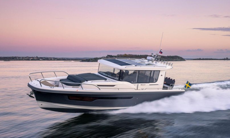 Катер с 11 Nimbus c11