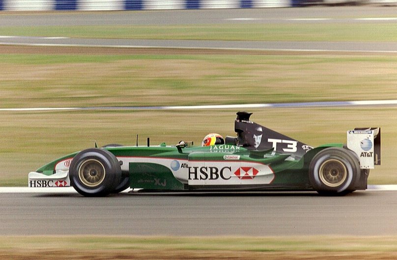 Jaguar r4 Antonio Pizzonia