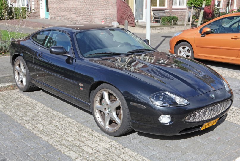 Jaguar xk8 x100