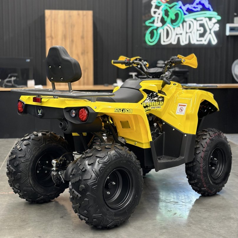 Квадроцикл Хаммер 200
