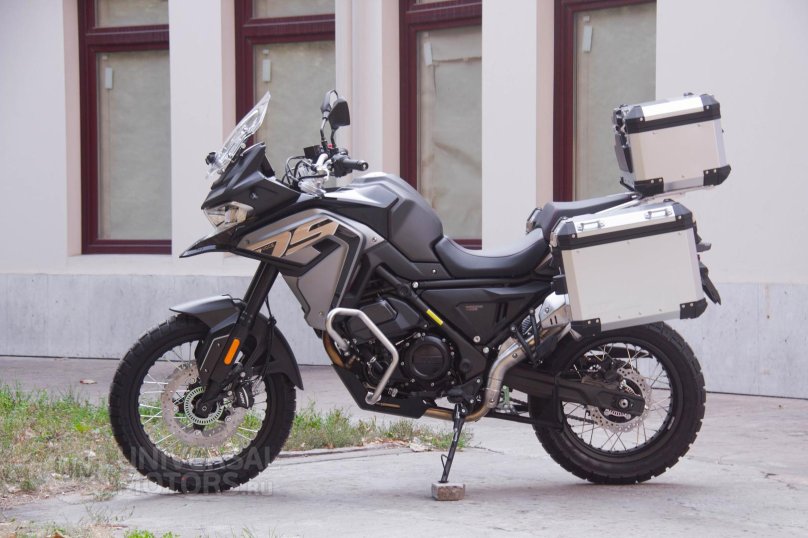 Мотоцикл voge 650 DSX