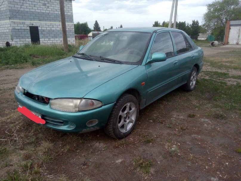 Мицубиси Протон 1999