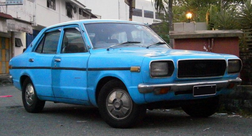 Mazda 808