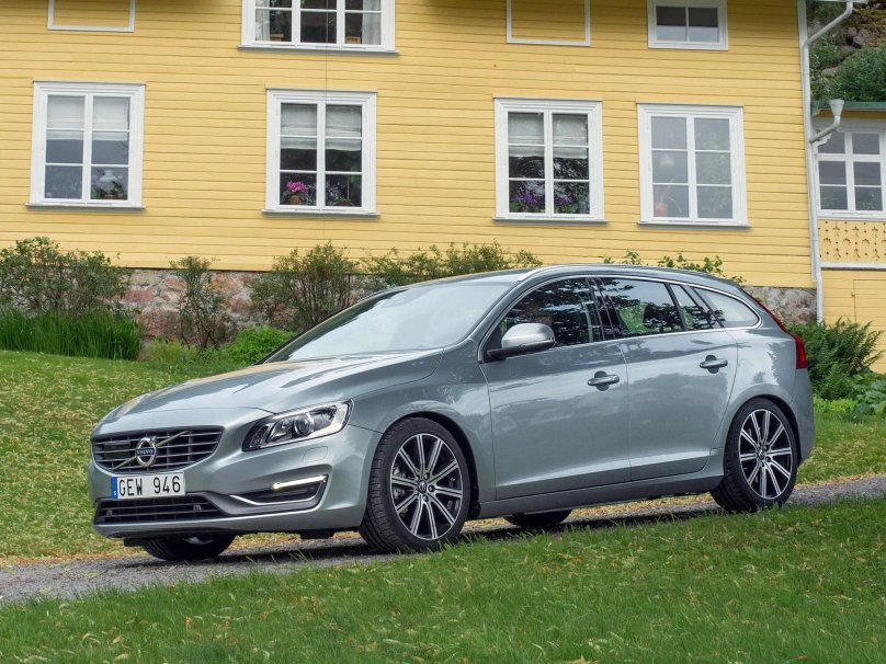 Volvo v60 II