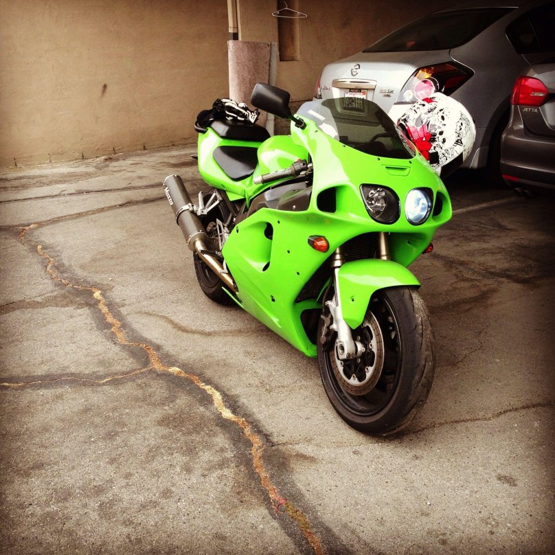 Кавасаки zx7r