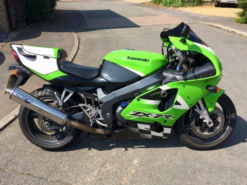 Кавасаки zx7r