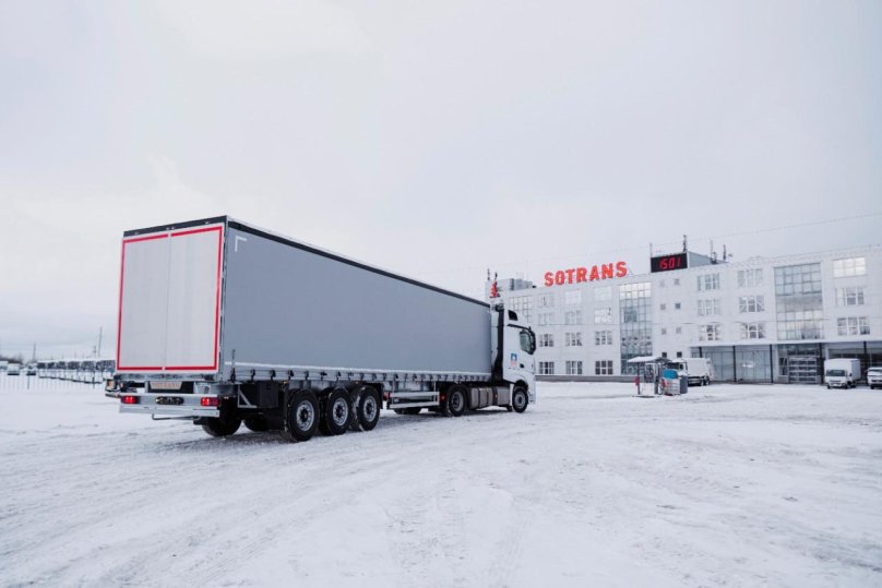 Полуприцеп Сотранс шторный
