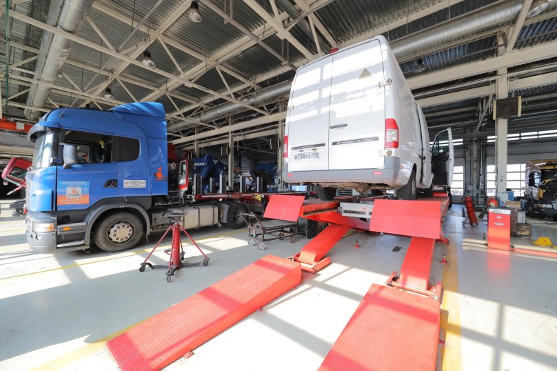 Техцентр Сотранс красный Бор