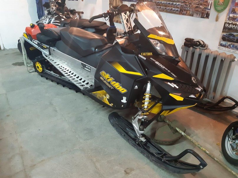 BRP Ski-Doo Summit 600