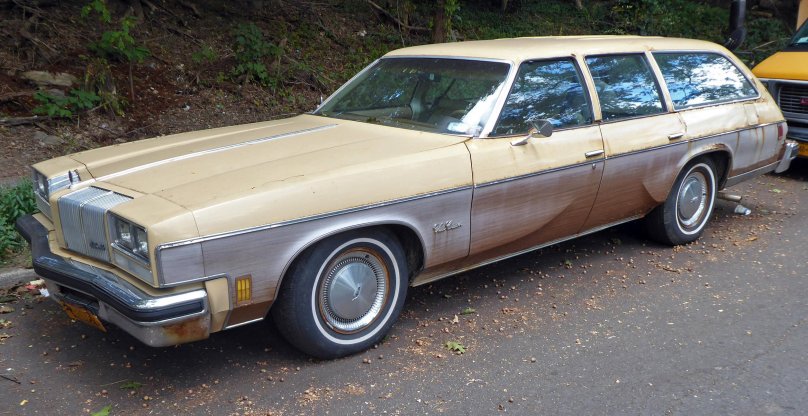 Oldsmobile Vista Cruiser 1977
