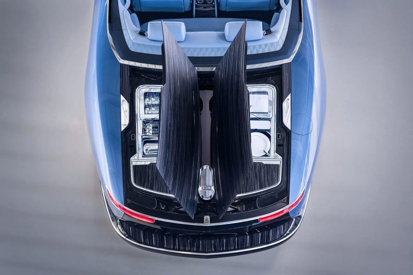 Роллс Ройс Boat Tail 2021