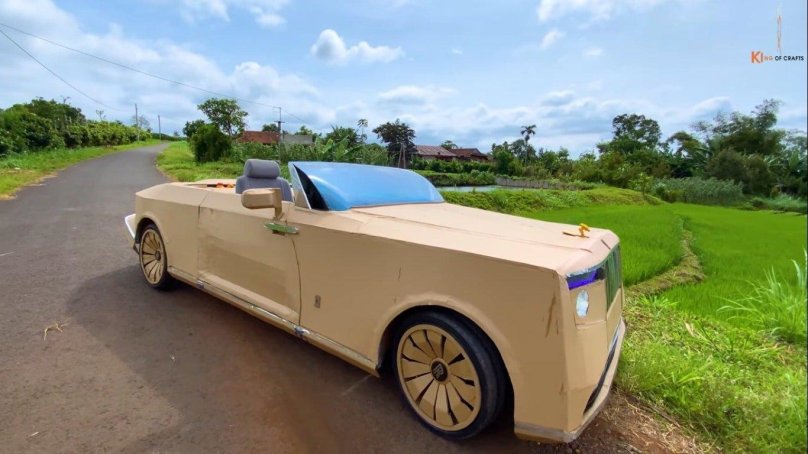 Кабриолет Rolls-Royce Boat Tail