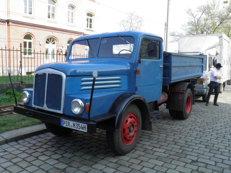 IFA w50l самосвал