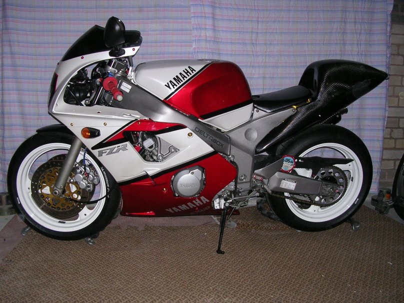 Yamaha FZR 400 1992