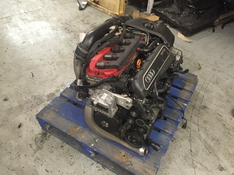 Двигатель Ауди ТТ РС 2.5