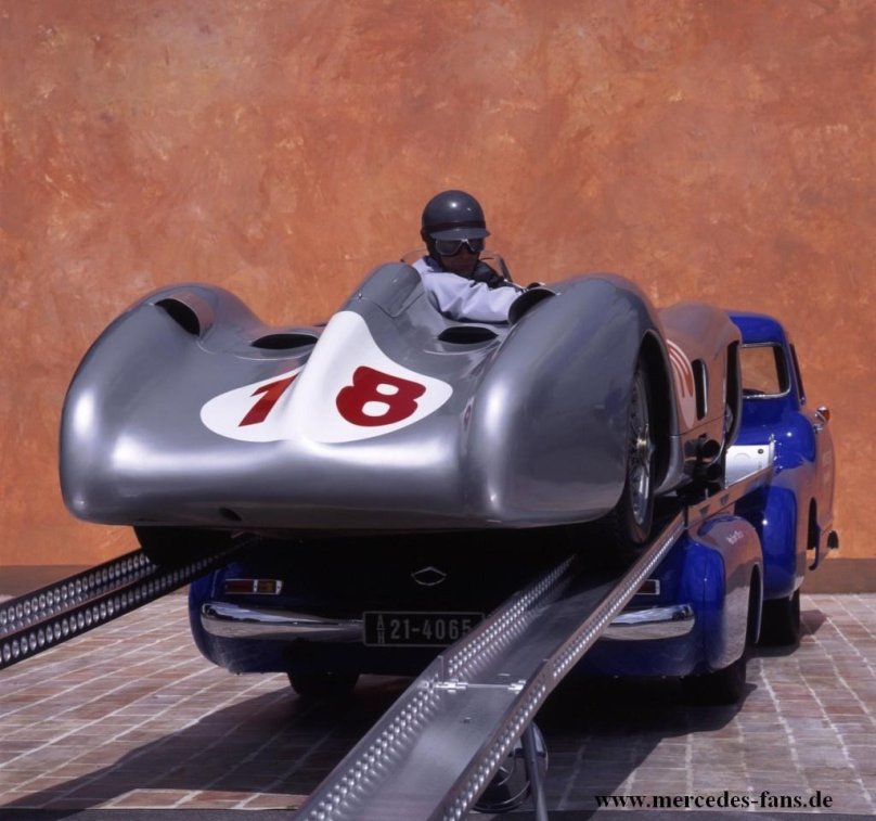 Mercedes-Benz ‘Blue Wonder’