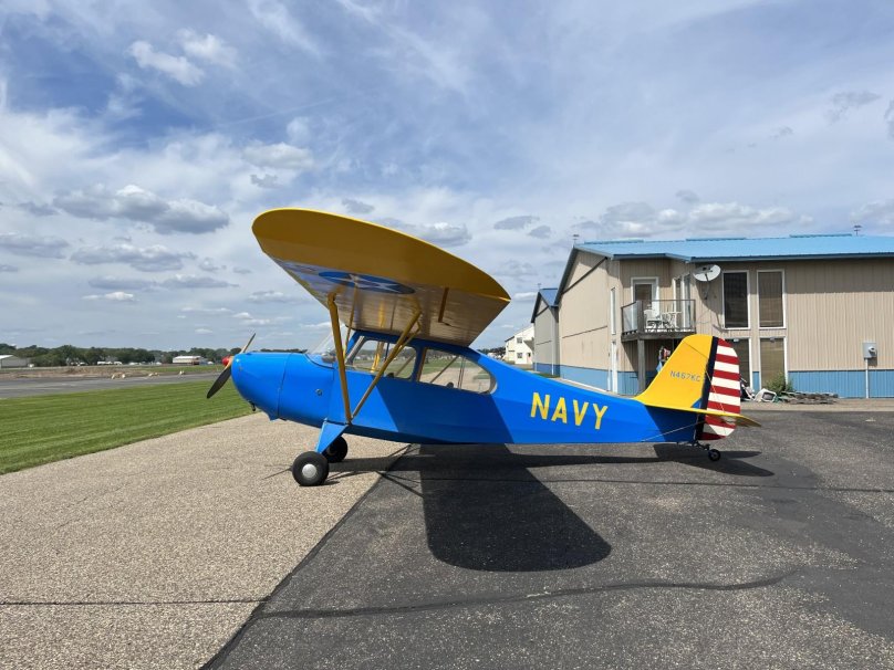 Самолет с одним двигателем