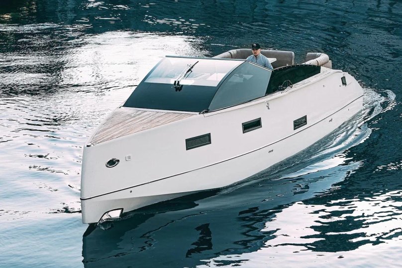 Крутой катер