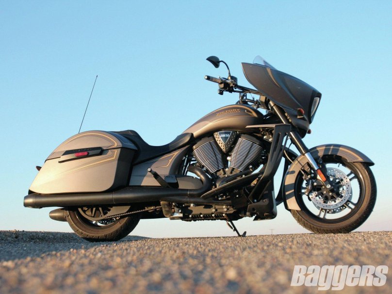 Мотоцикл Виктори кросс роуд Кантри