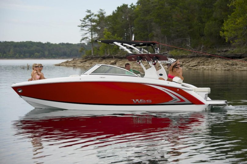 Катер Cobalt r4 Surf