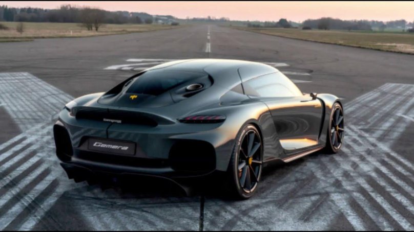 Гиперкар Koenigsegg 2021
