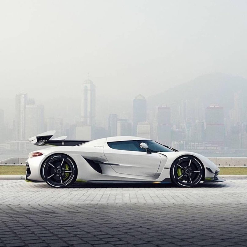 Кенигсегг Йеско