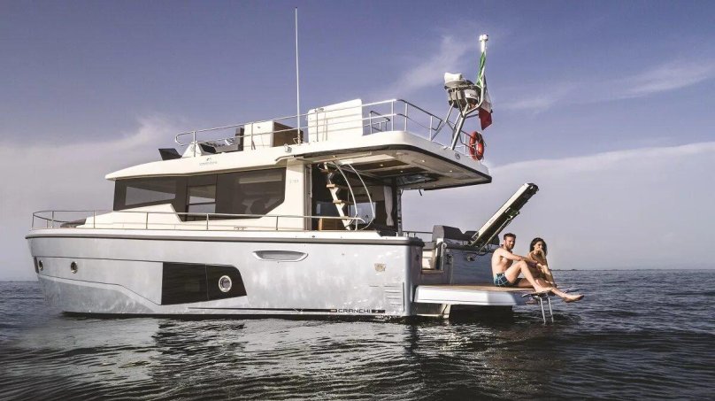 Яхта траулерного типа Kranchi Eko Trawler 43 LD