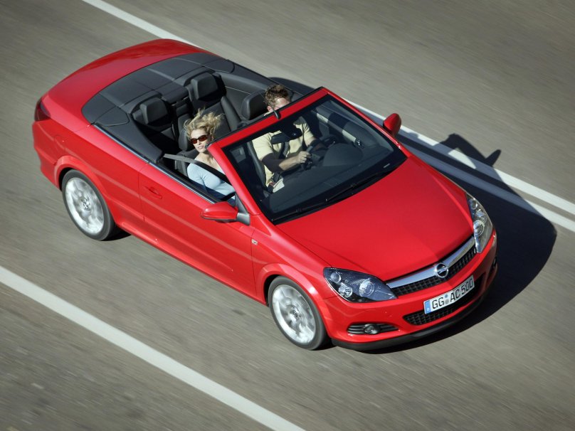 Opel Astra TWINTOP кабриолет