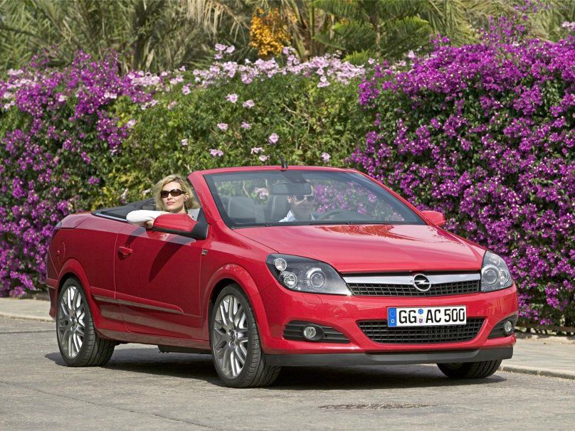 Opel Astra GTC кабриолет