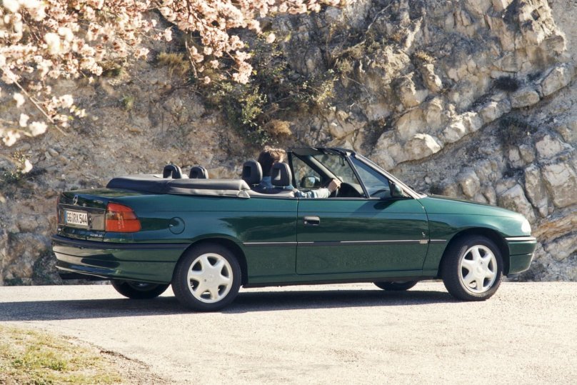 Opel Astra f Cabrio