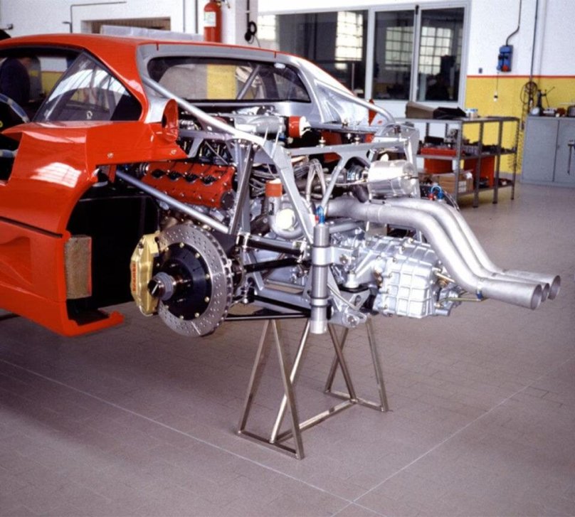 Ferrari f40 мотор