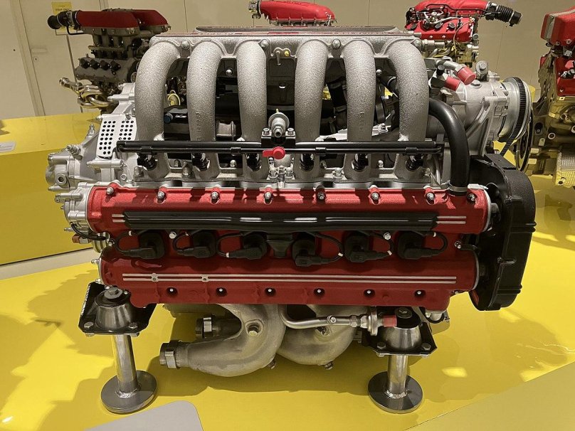 Flat 12 двигатель