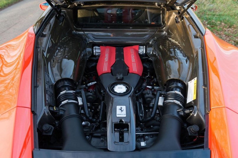 Ferrari 488 мотор