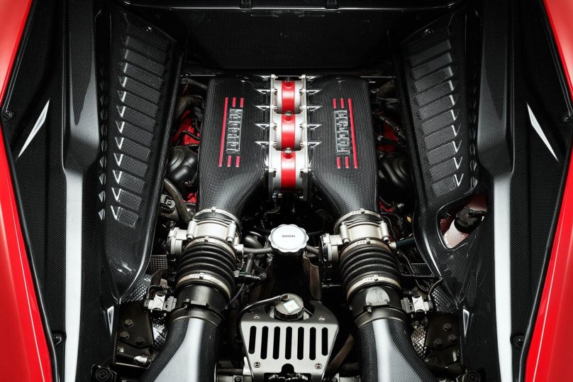 Ferrari 458 engine
