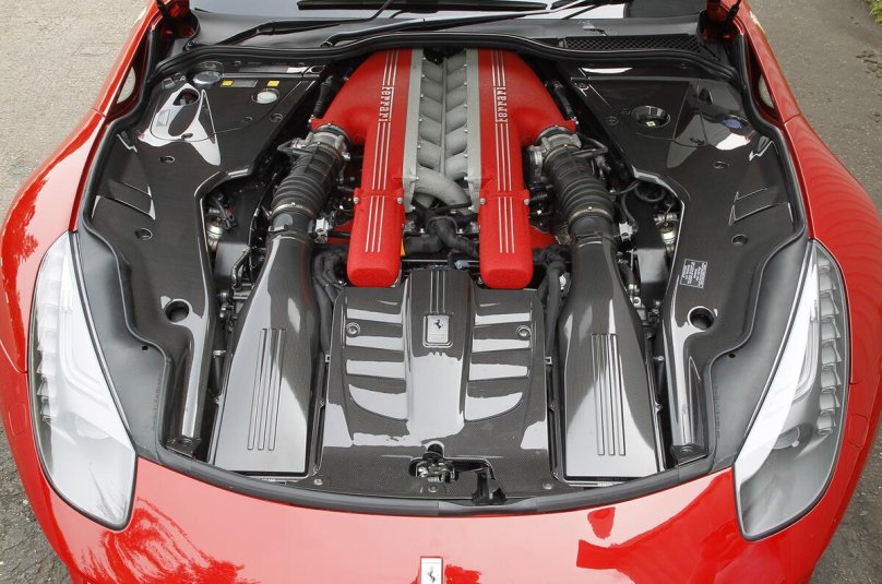 Ferrari v12