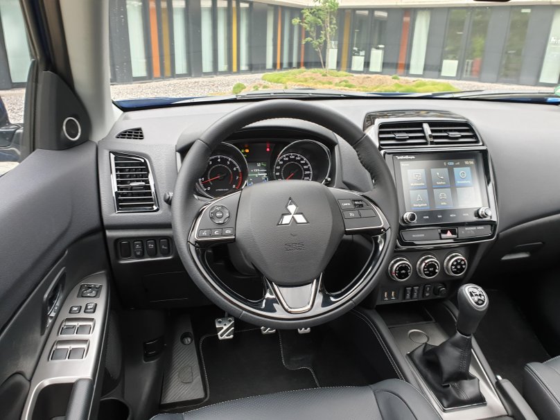 Мицубиси АСХ Эклипс кросс