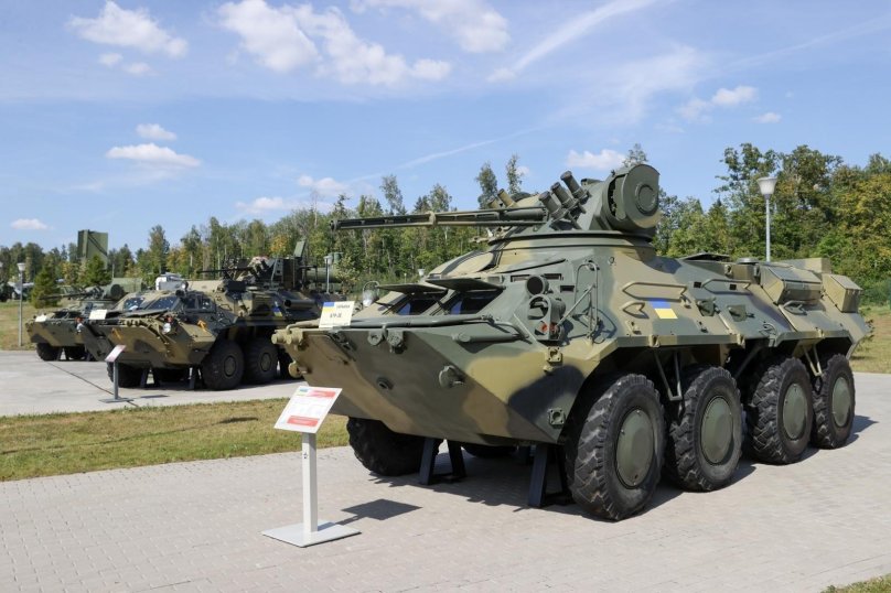 БТР 4 парк Патриот