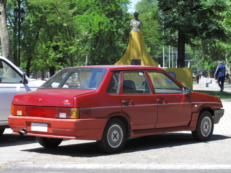 Лада Карлота 21099