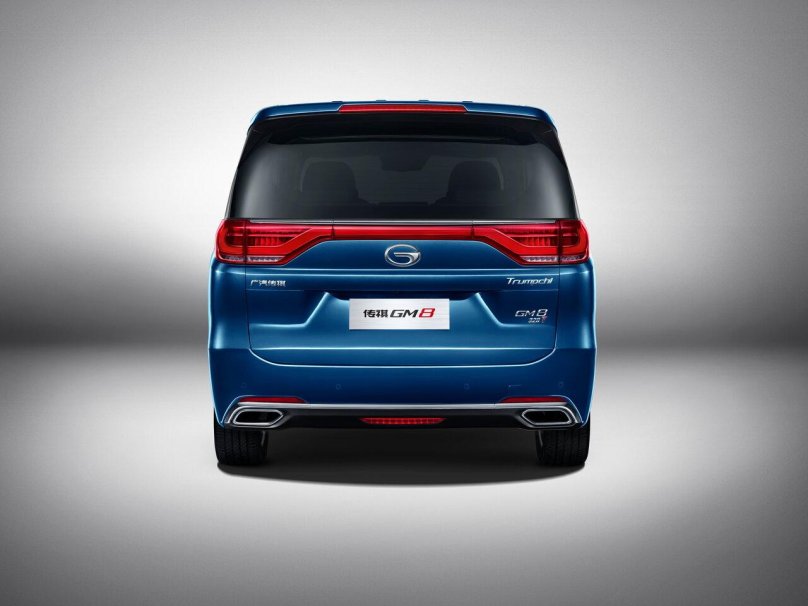 Минивэн GAC gm8