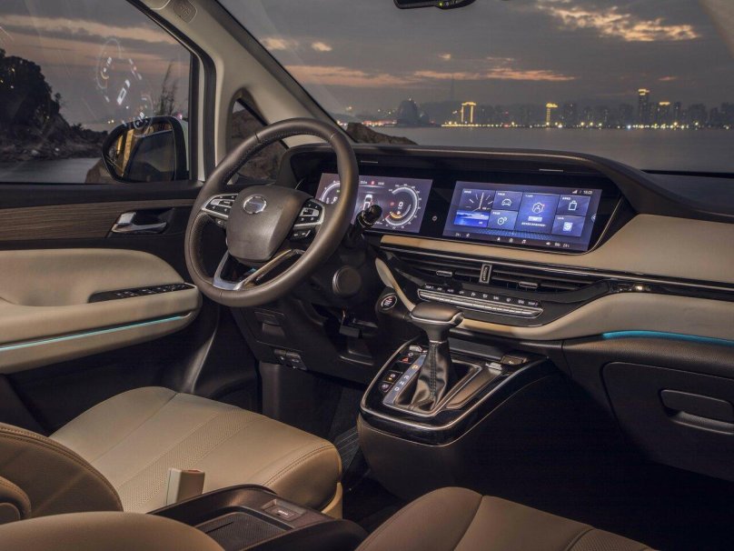 Минивэн GAC gm6