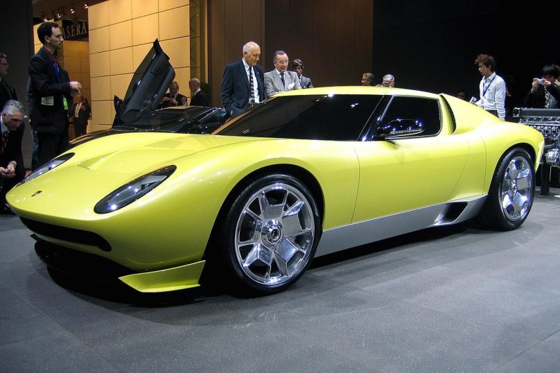 Lamborghini Miura 2022