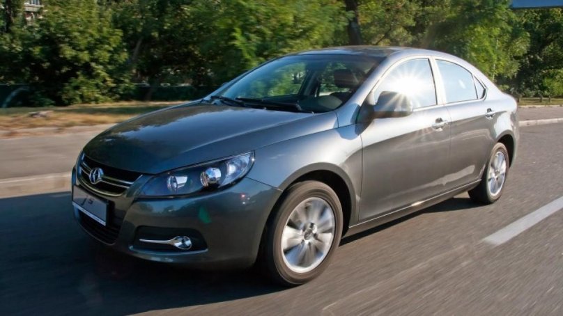 JAC j5 седан
