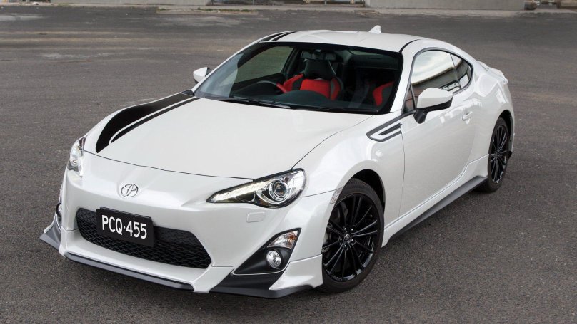 Тойота gt86 белая