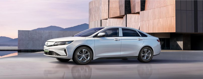 Geely Emgrand 2022 седан