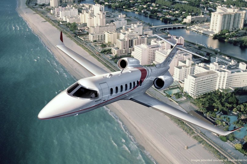 Самолёт Bombardier Learjet