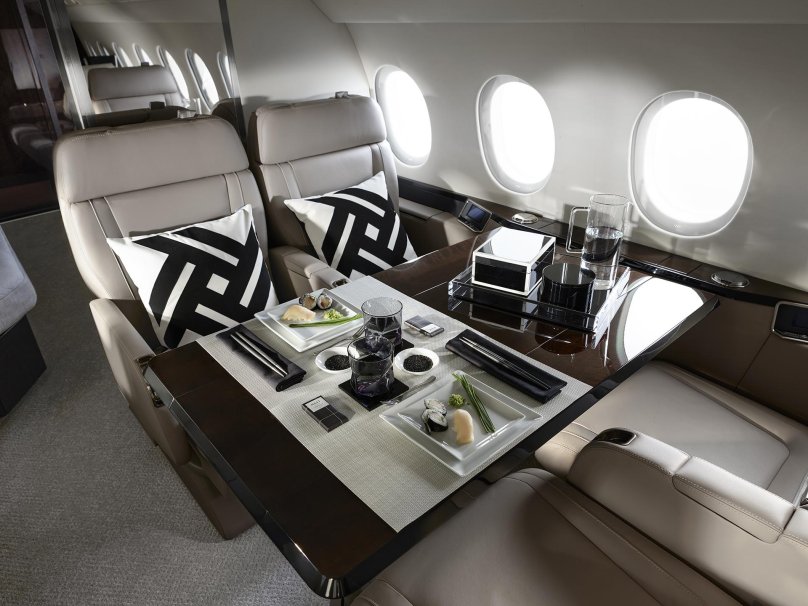 Dassault Falcon 8x Interior
